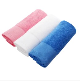 Con quale frequenza è necessario sostituire gli asciugamani?